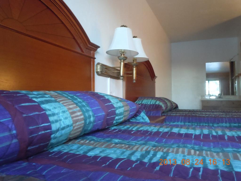 Bellevue High Country Motel חדר תמונה