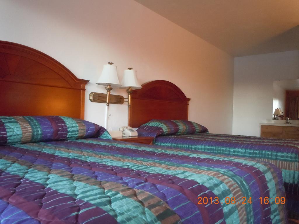 Bellevue High Country Motel חדר תמונה